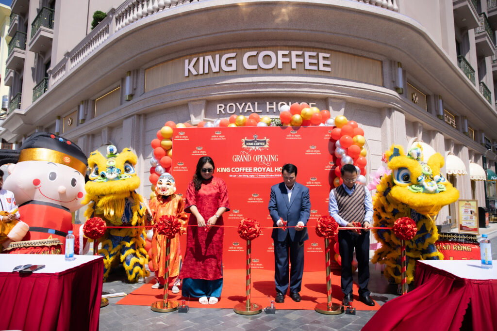 khai trương Royal House 1