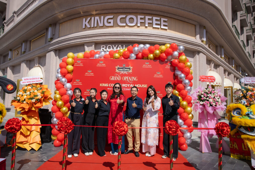khai trương Royal House 3