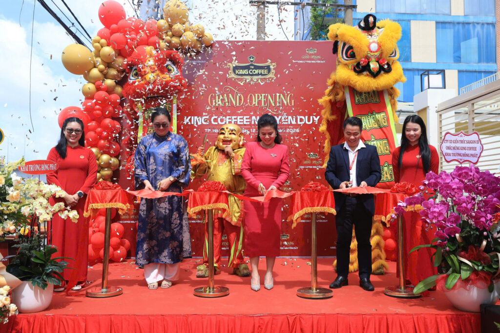 Khai trương King Coffee Nguyễn Duy