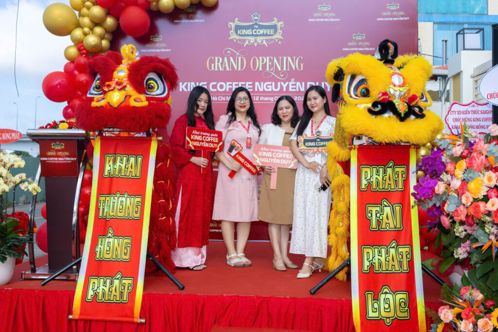 Khai trương King Coffee Nguyễn Duy 14