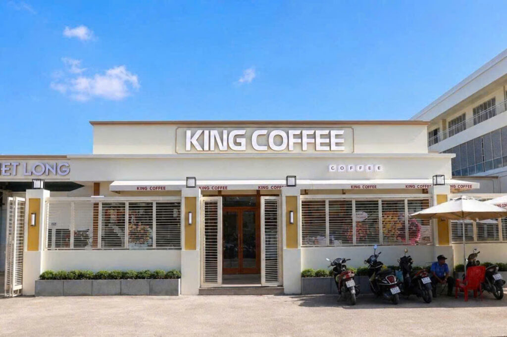Khai trương King Coffee Nguyễn Duy 3